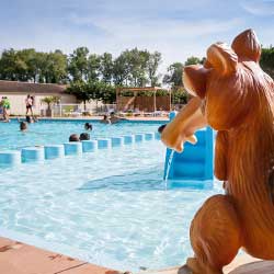 piscine avec espace pataugeoire