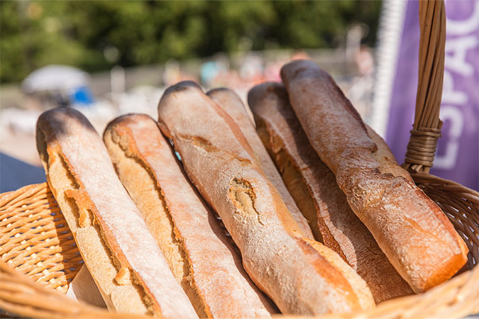 service de dépôt de pain au camping